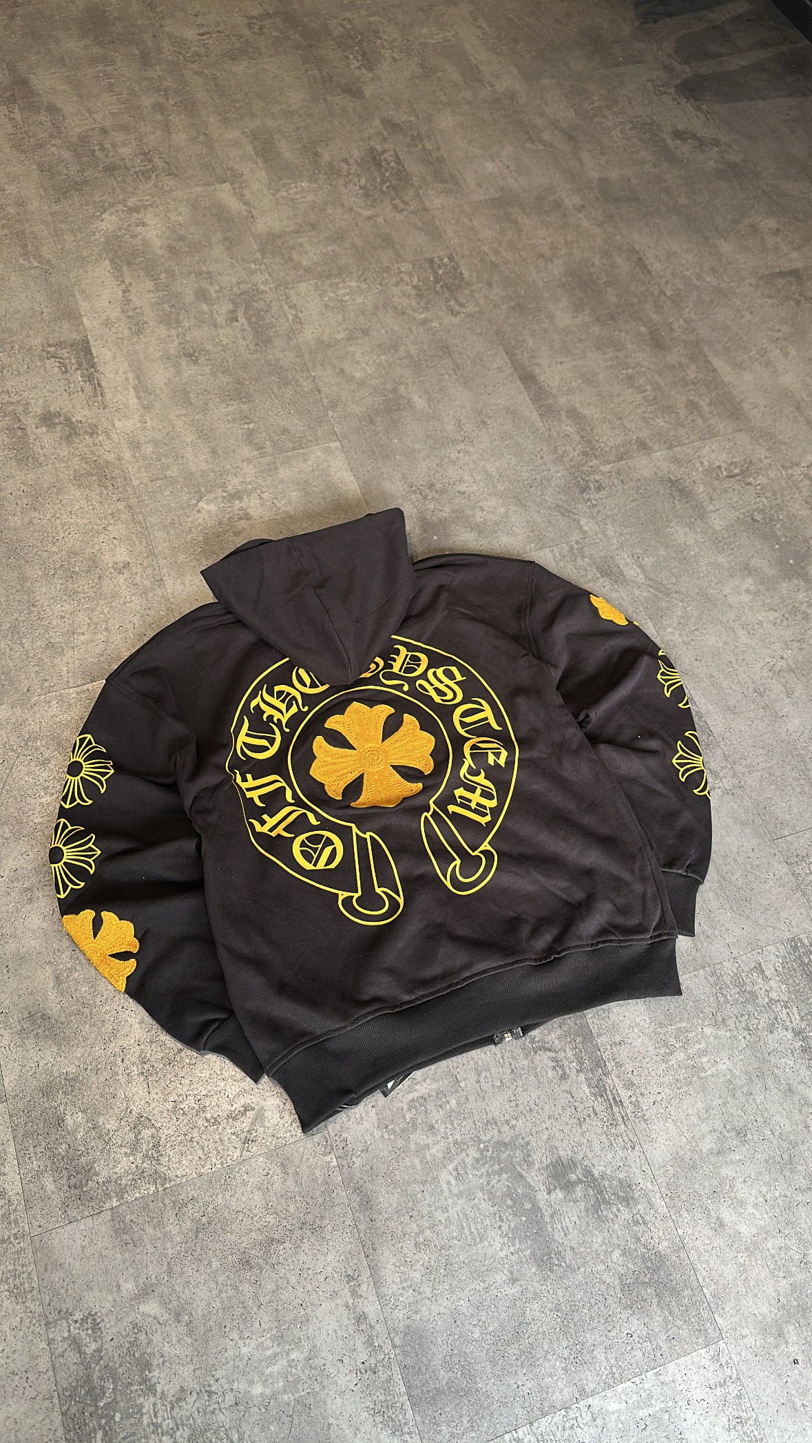 Veste à capuche Cross Emblem Noir & Jaune