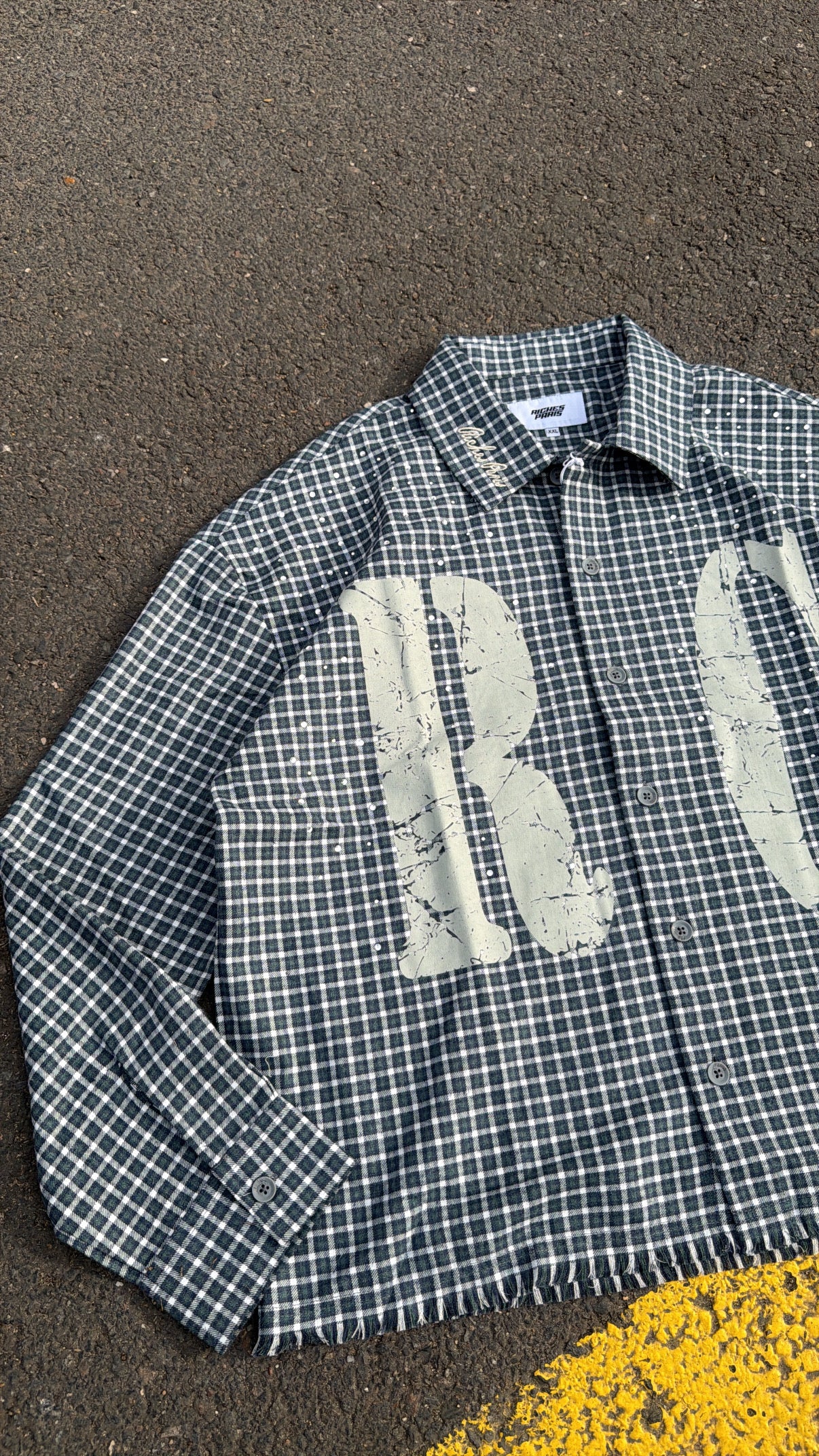 Chemise à carreaux « Riches Paris » – Graphic Letter