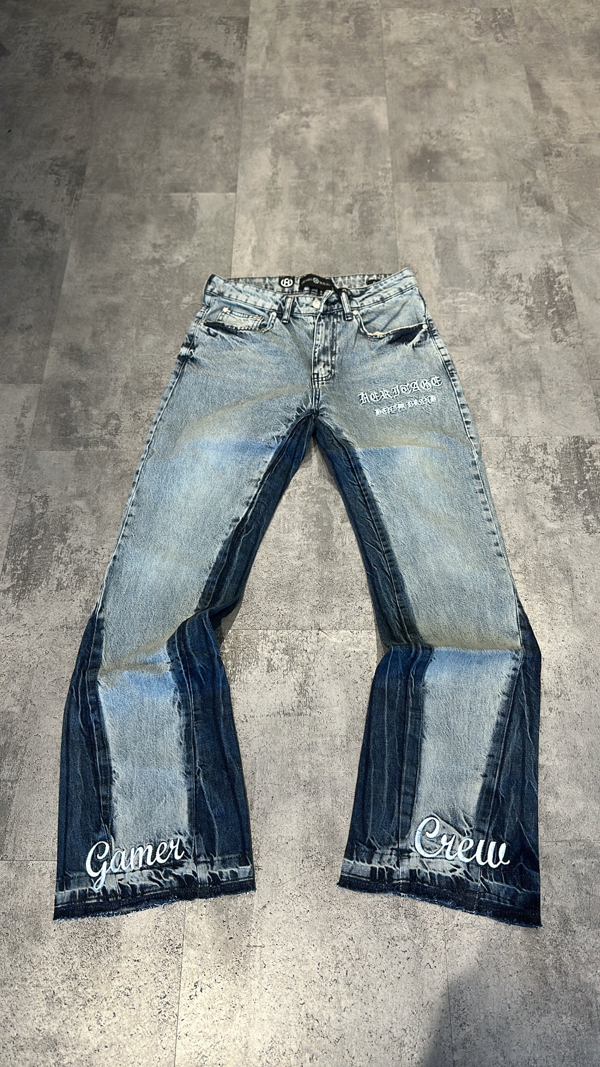 JEANS FLARE BRODÉ "GAMER CREW"