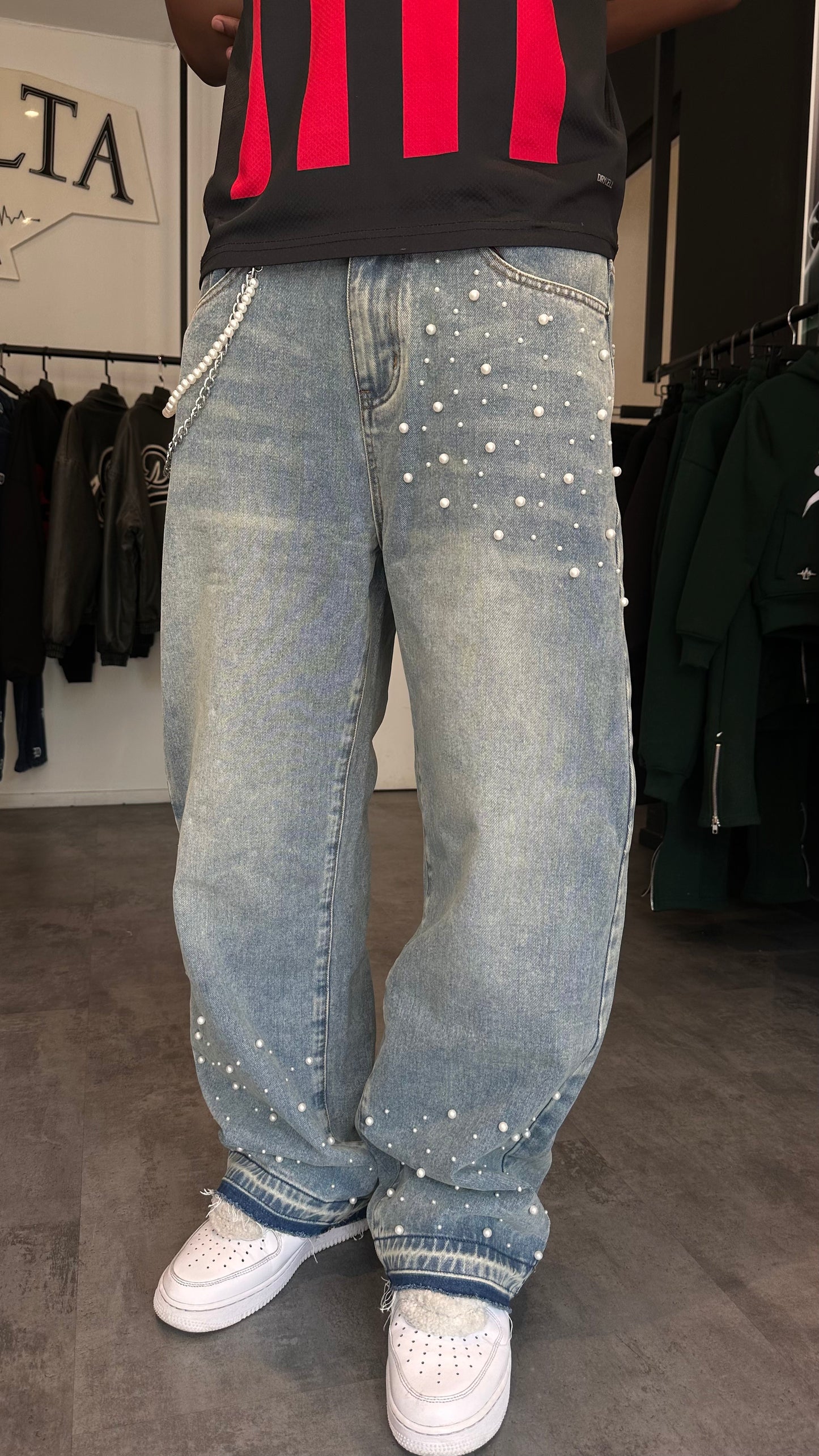 Jean Loose Délavé avec Perles – Détails Chaîne Bleu/ Noir