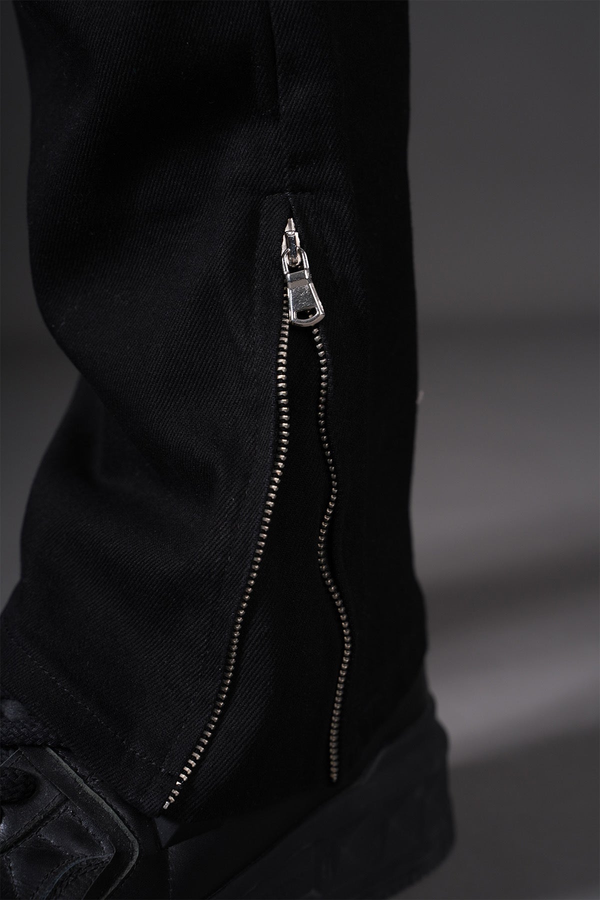 Jean Cargo Noir à Fermetures Éclair