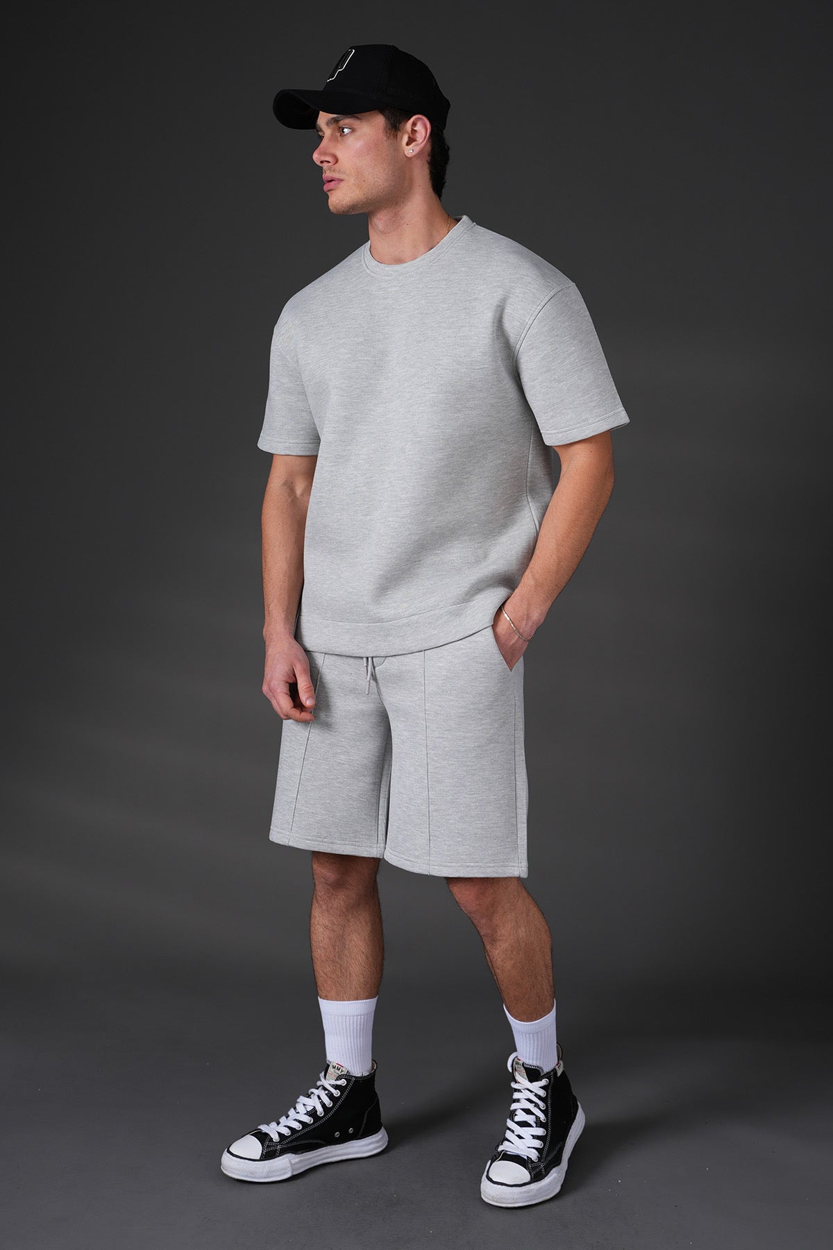 Ensemble en molleton gris coupe oversize