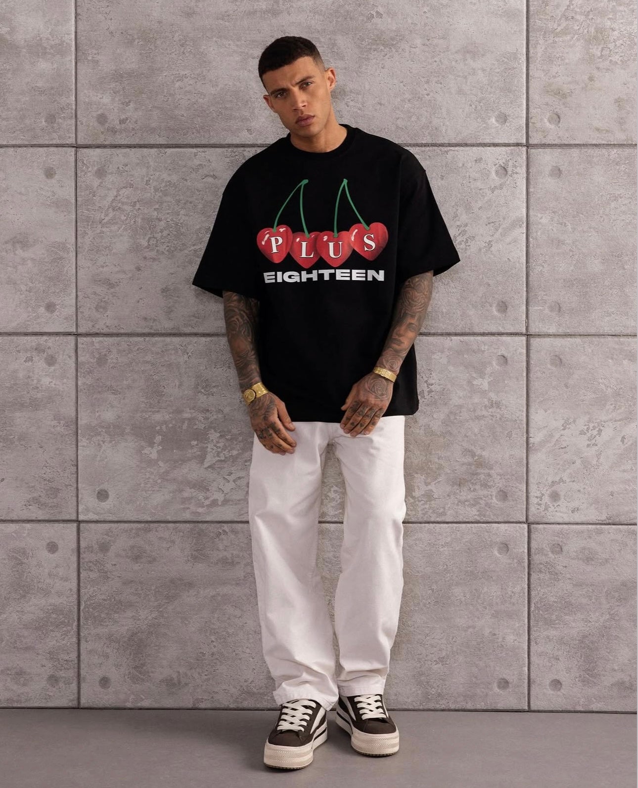 T-shirt Oversize "Plus Eighteen" Cerises