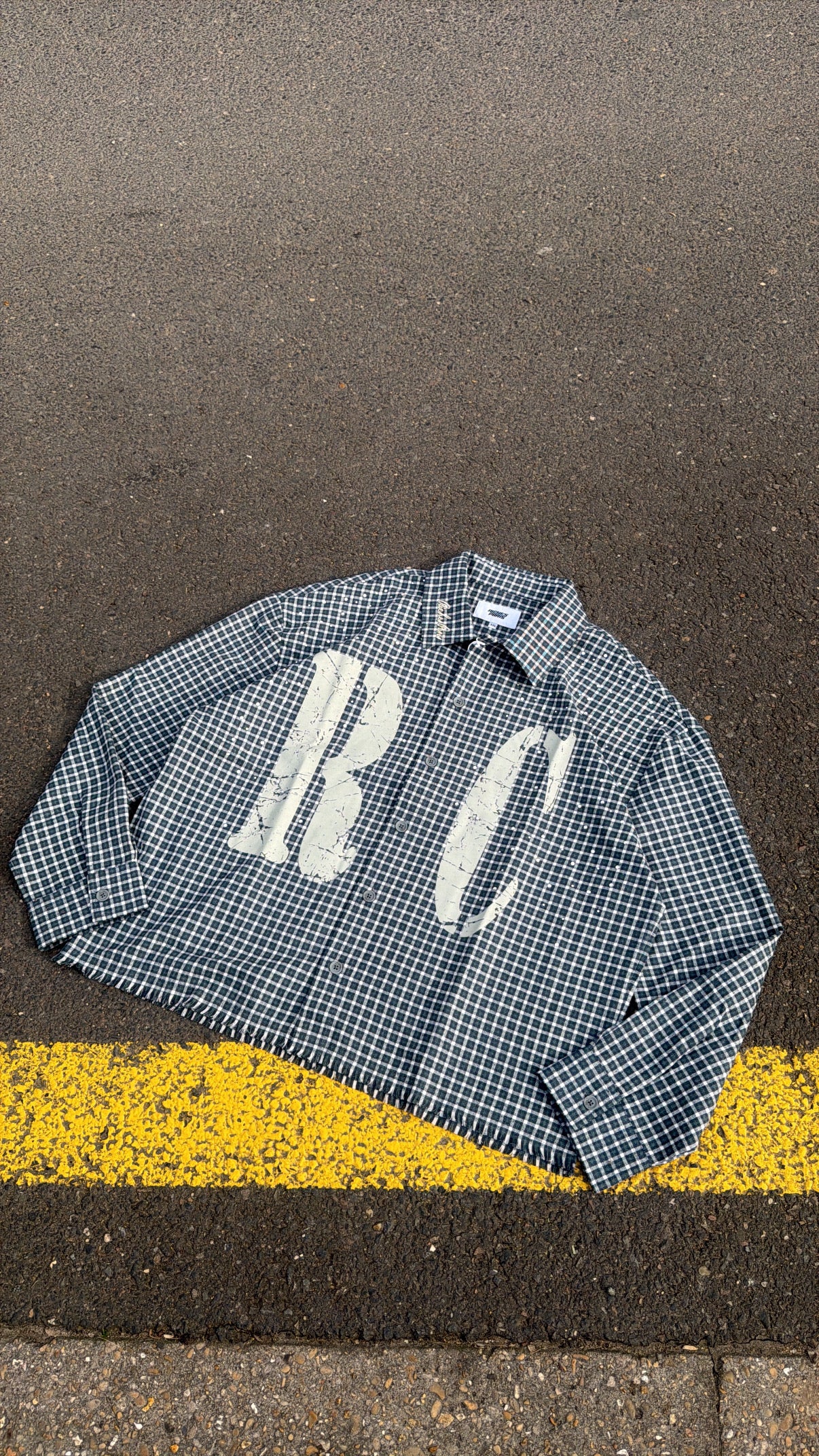 Chemise à carreaux « Riches Paris » – Graphic Letter