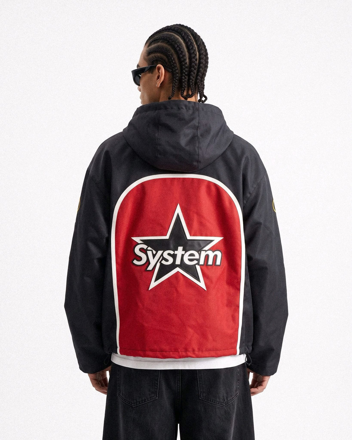 Veste Racing à Capuche “System” – Noir / Rouge