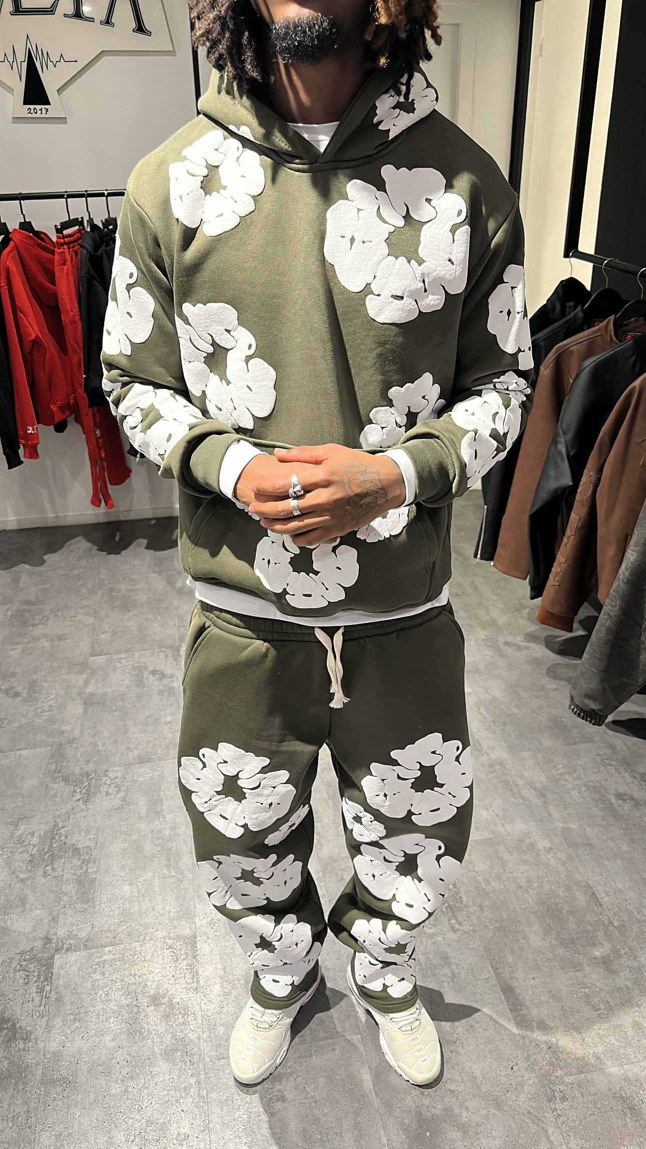 Ensemble “Cloud Set” – Hoodie & Pantalon