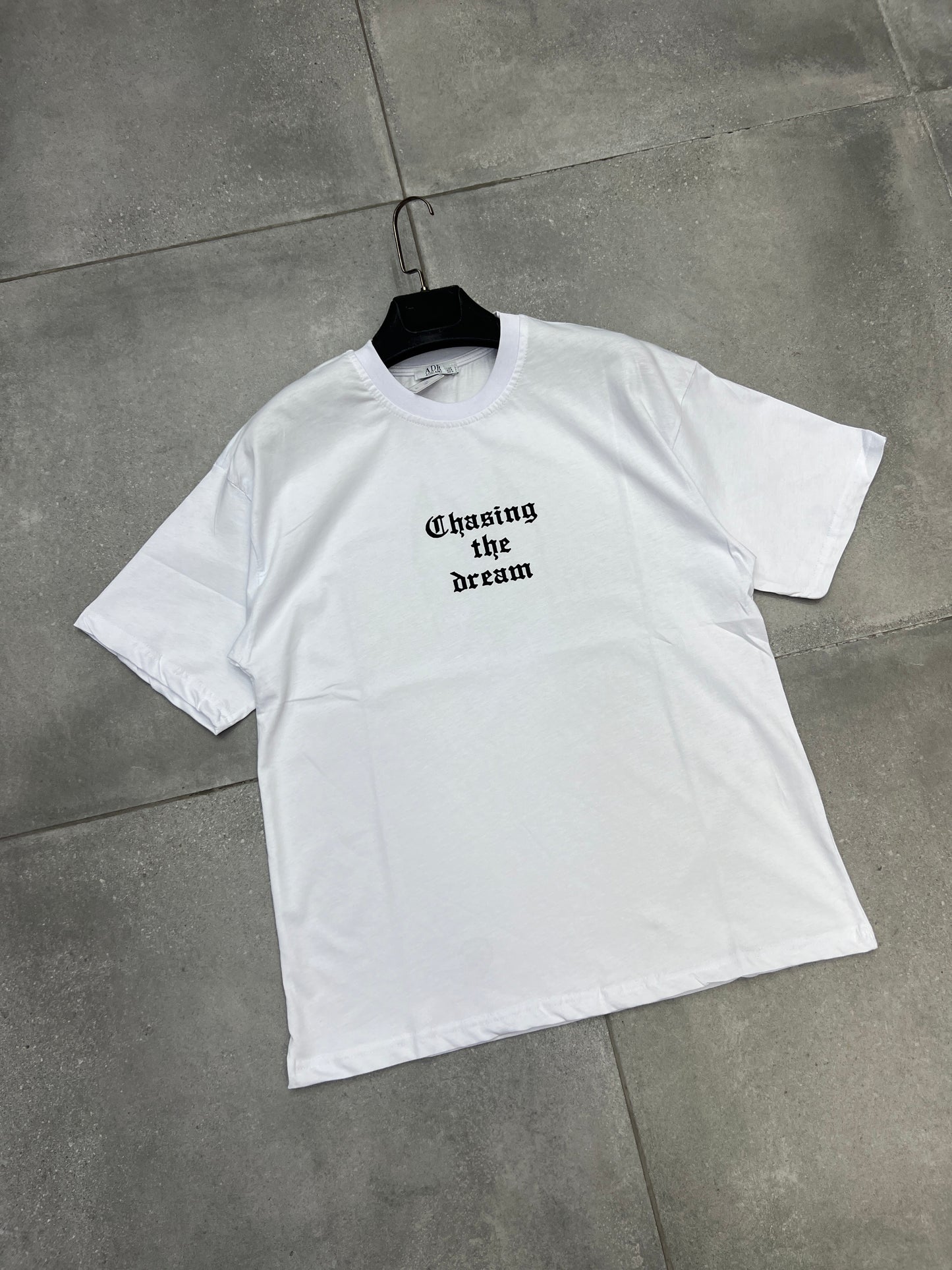 T-Shirt "Chasing the Dream" Blanc