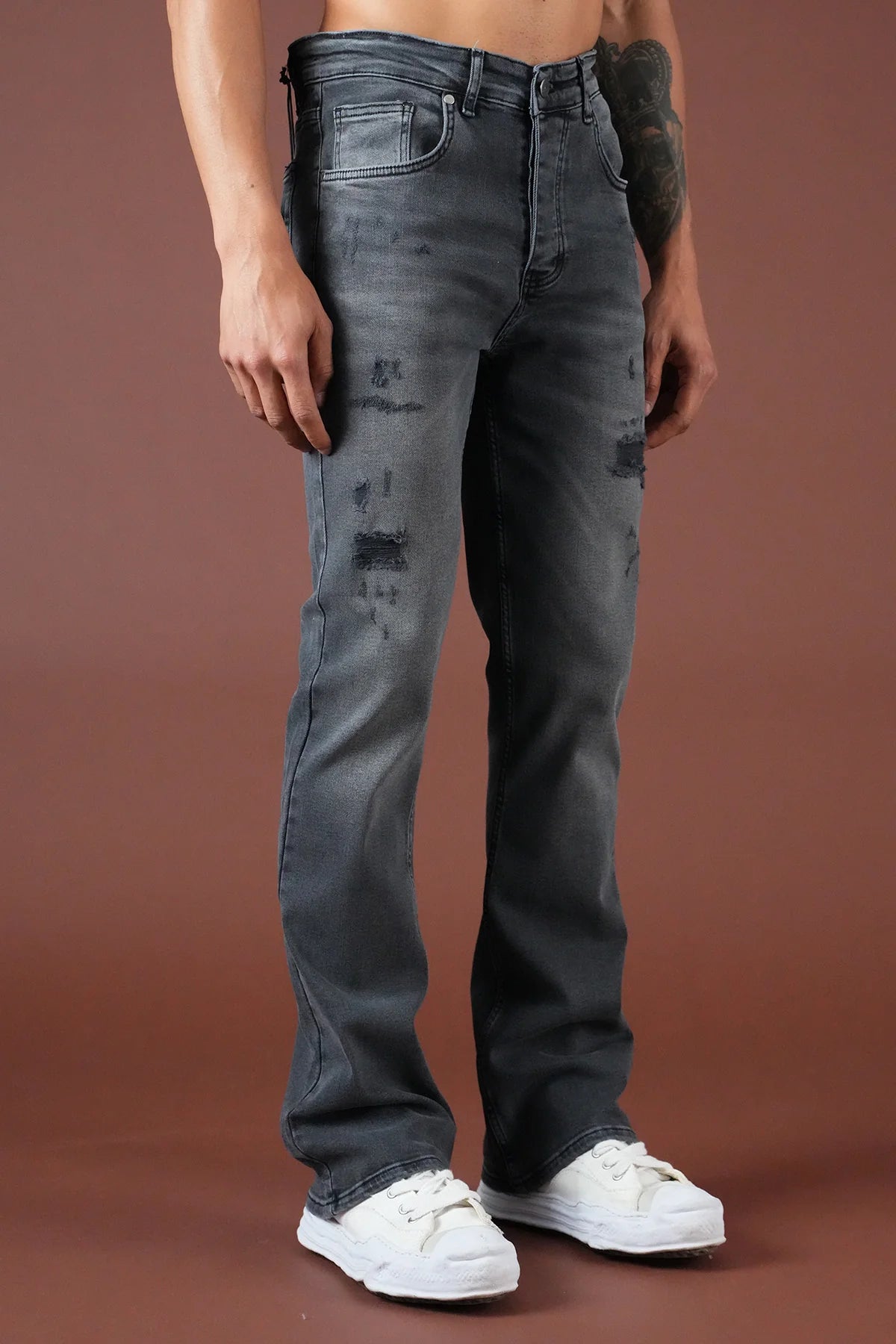 Jean Straight Distressed – Gris Délavé