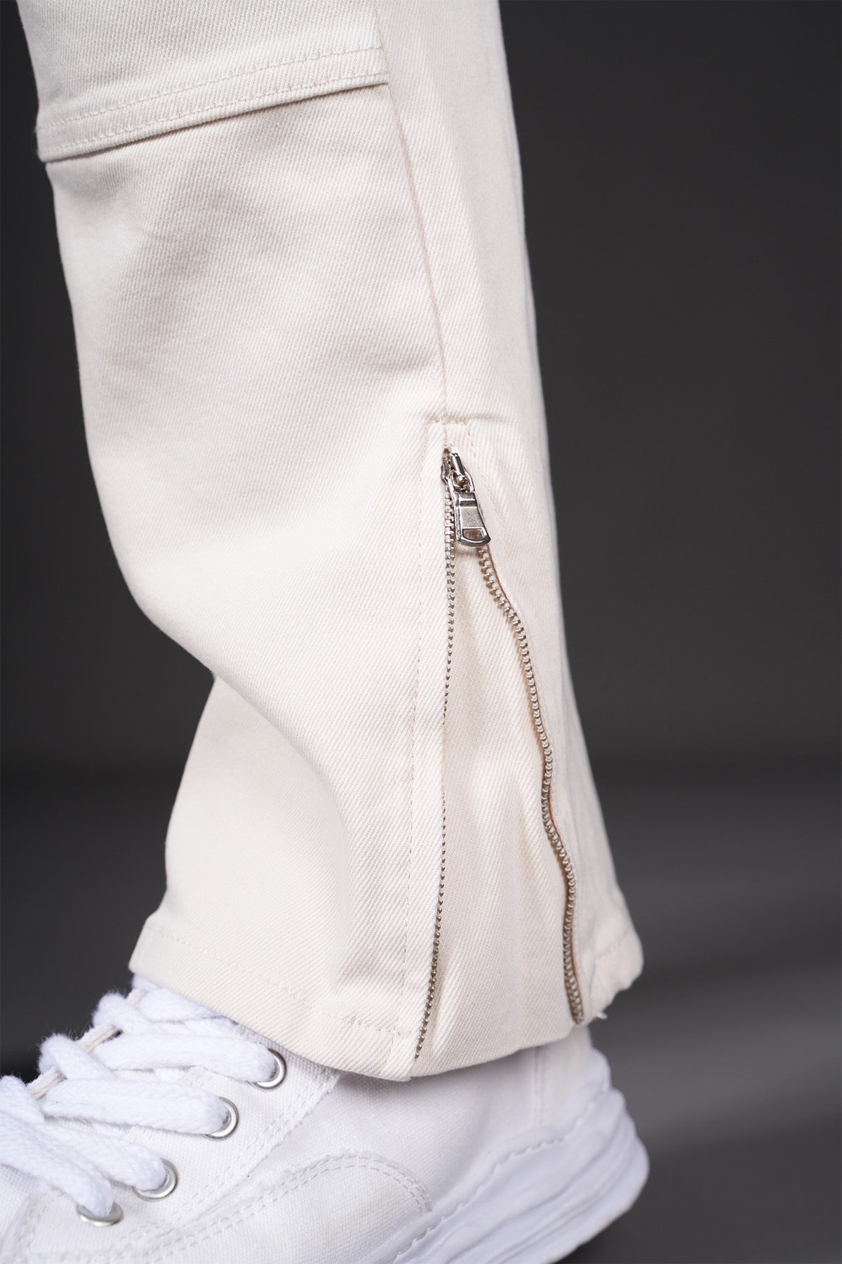 Jean Cargo Écru à Fermetures Éclair