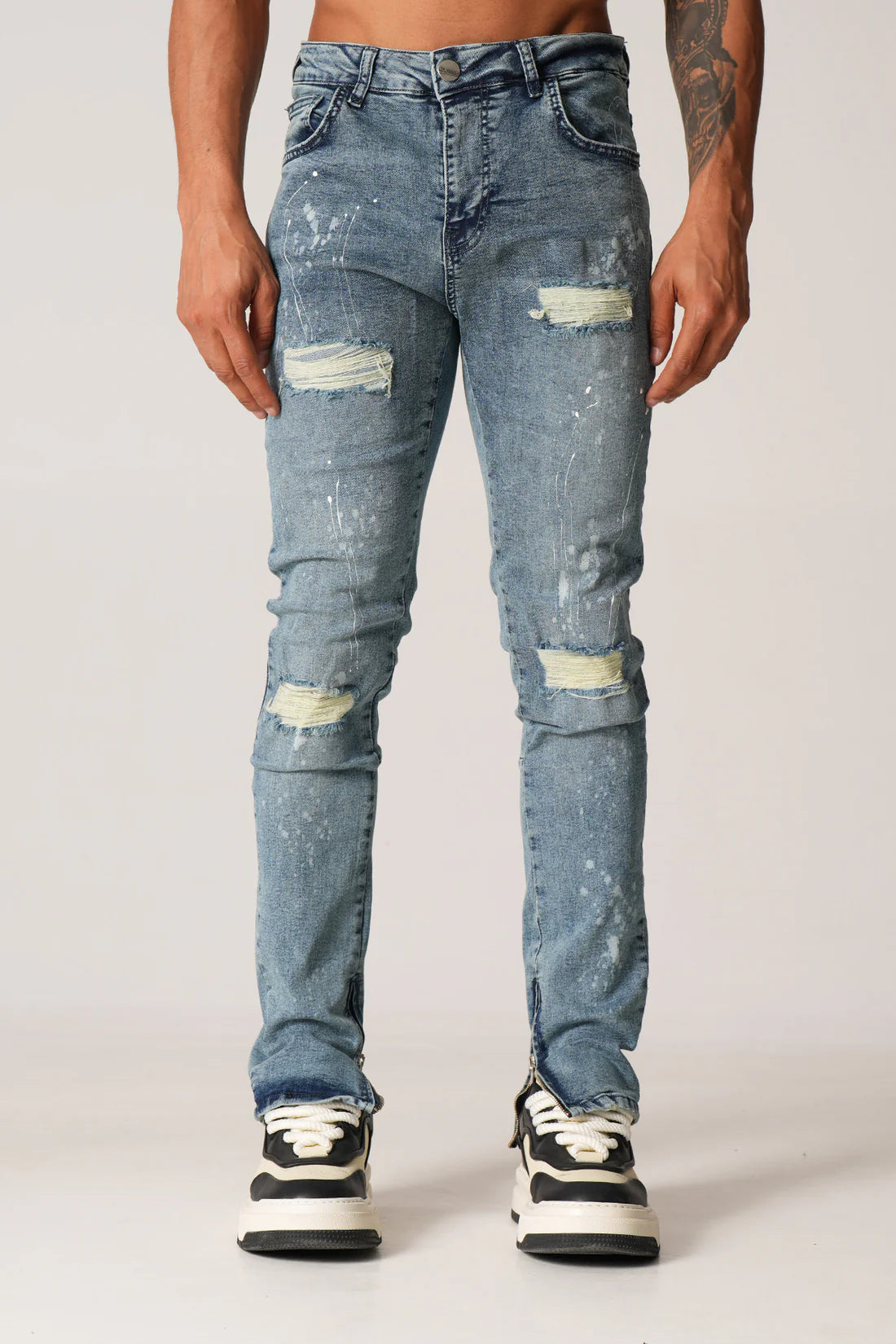 Jean skinny bleu délavé – Destroy/ Paint Effect