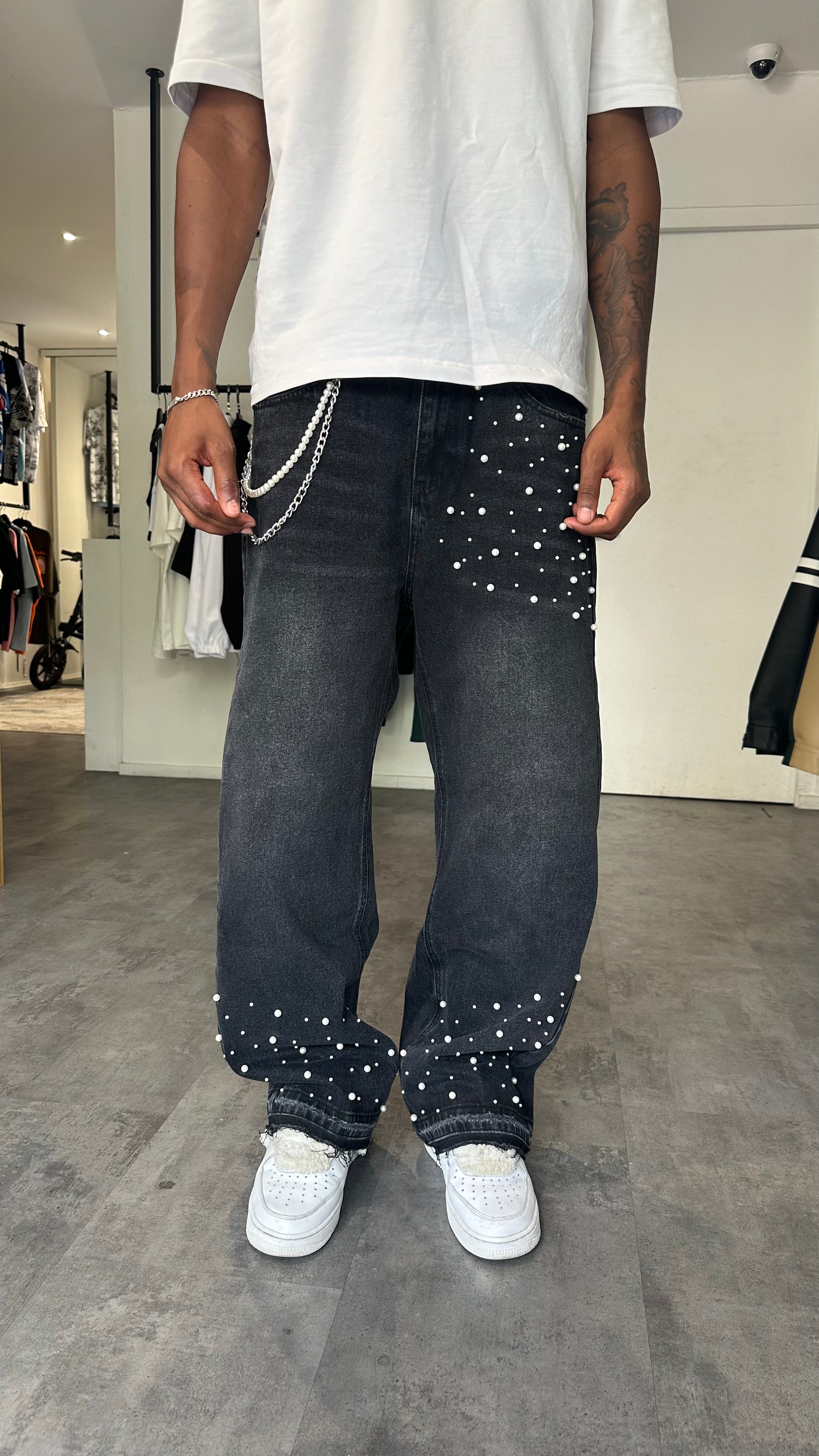 Jean Loose Délavé avec Perles – Détails Chaîne Bleu/ Noir