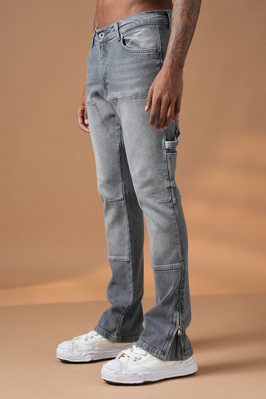 Jean gris délavé avec détails zippés