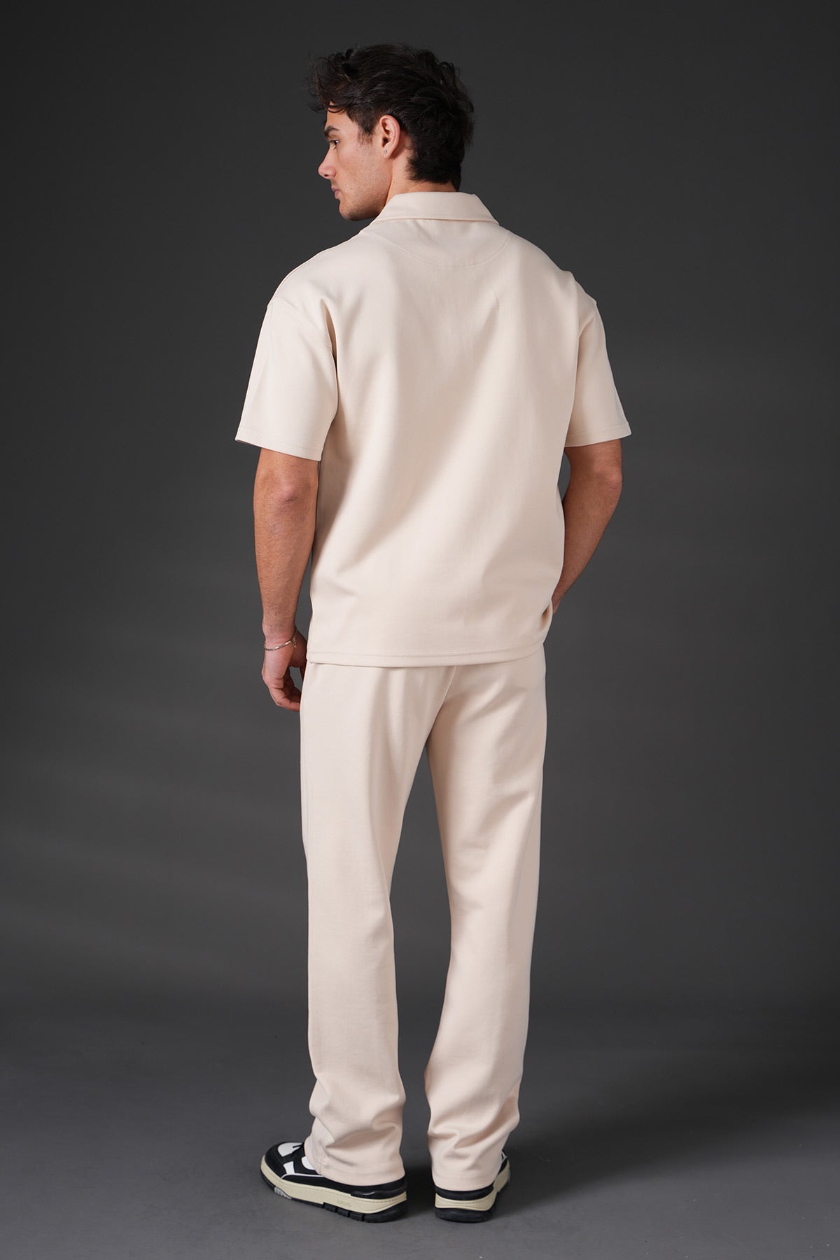 Ensemble Polo Zippé & Pantalon beige