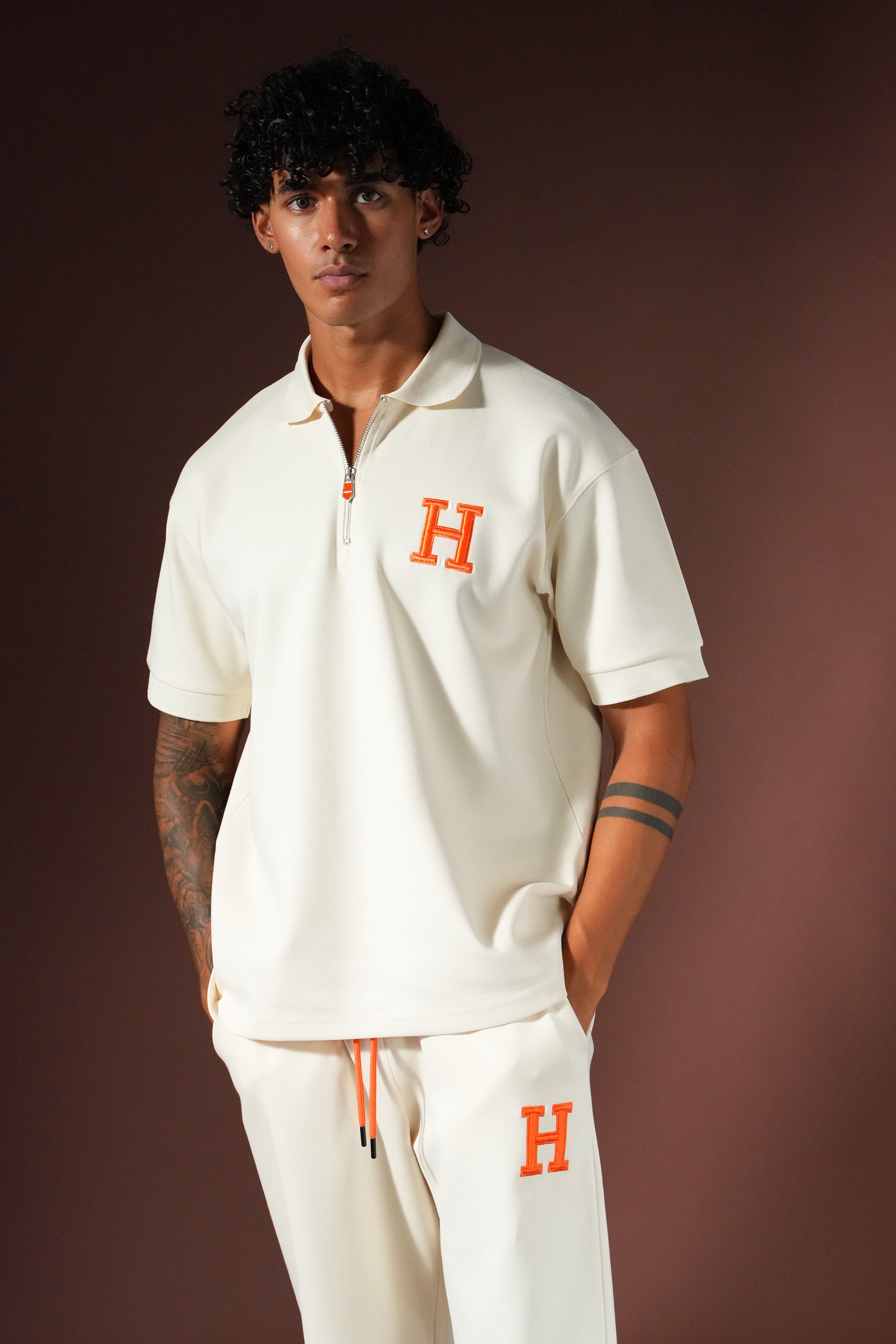 Ensemble « H » Polo Zippé & Pantalon – Beige