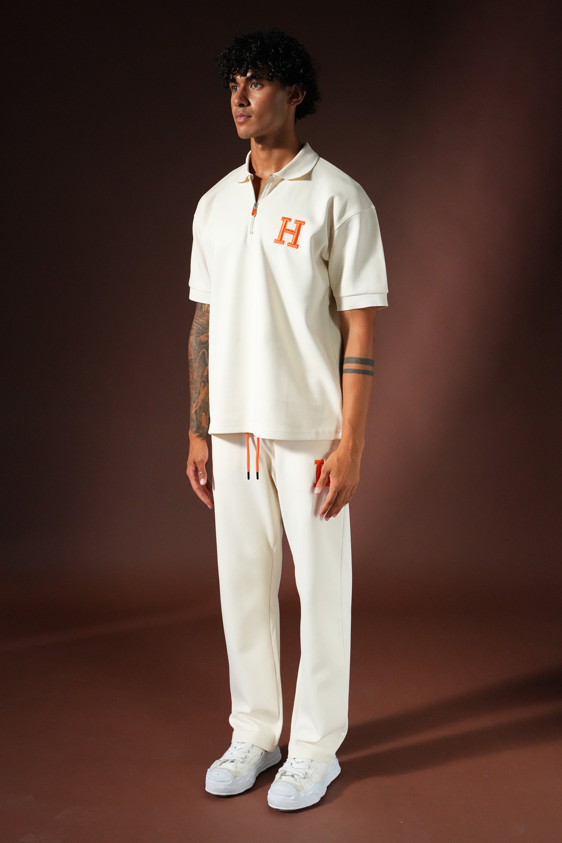 Ensemble « H » Polo Zippé & Pantalon – Beige