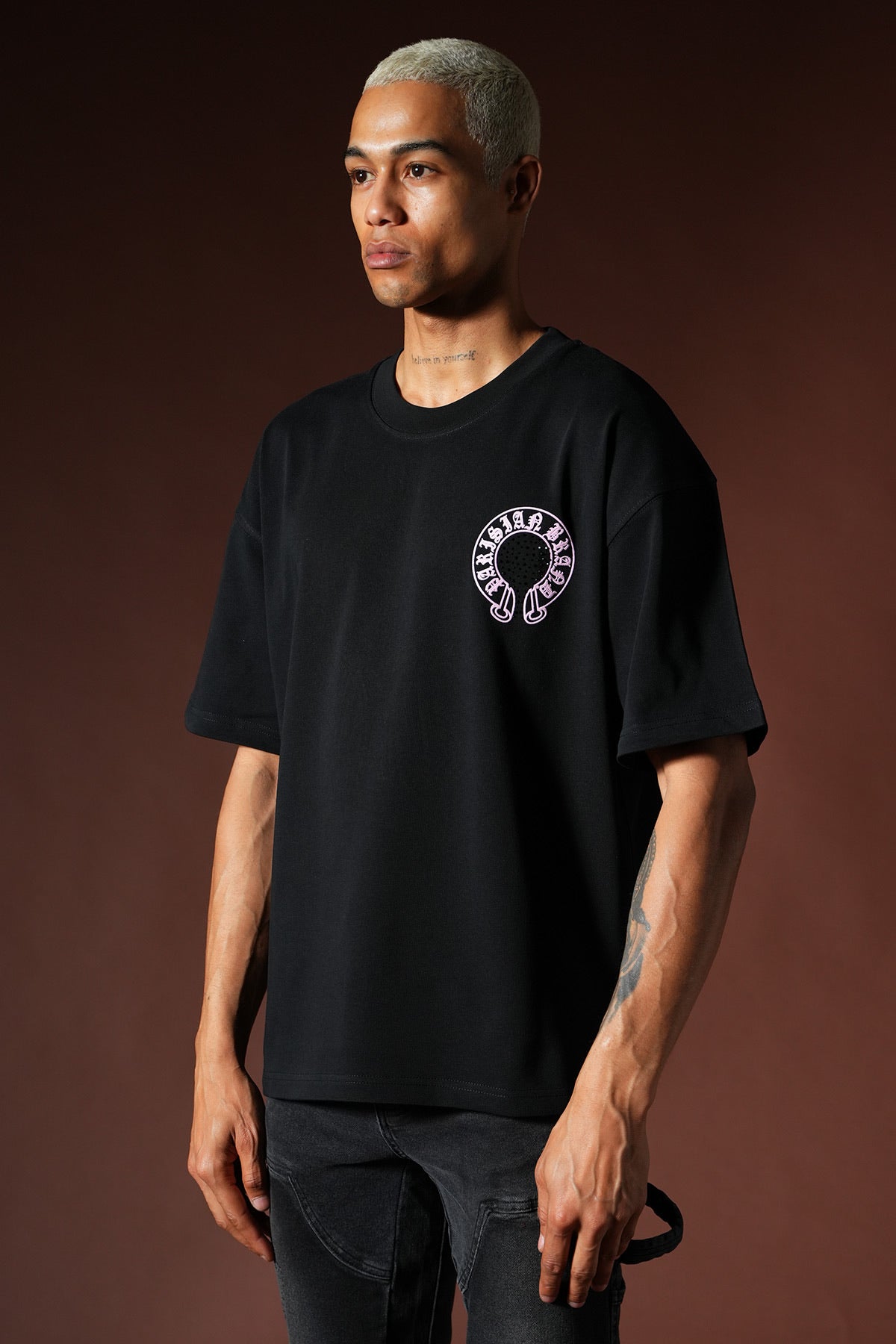 T-shirt Oversize Graphic – Noir / Rose